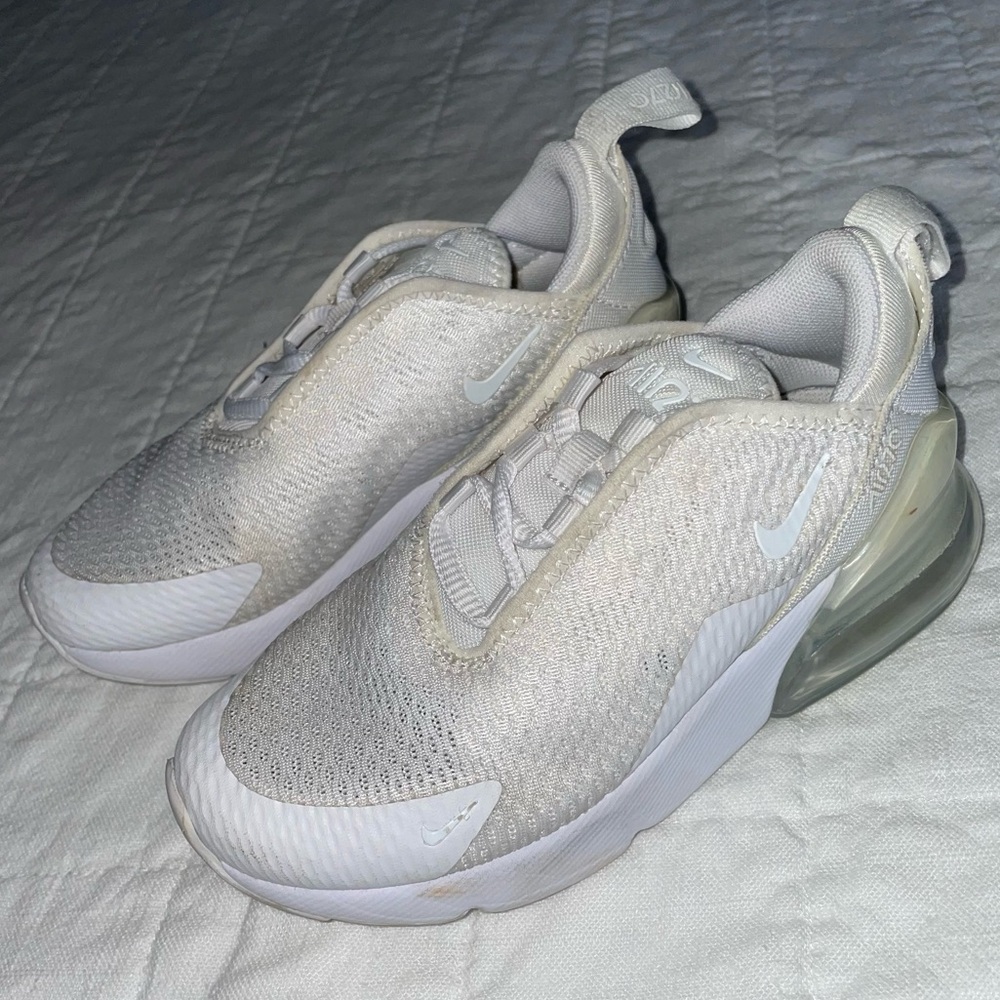 Nike 270 preschool 11